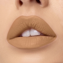 NUDE X LIPSTICK - BEAUTY CREATIONS en internet