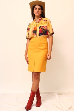 Camisa amarela estampada viscose