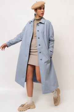 Trenc Coat azul bebe forrado c/cinto vintage - Capichó Brechó