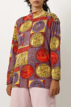 Blusa manga longa estampa 90’s color - comprar online