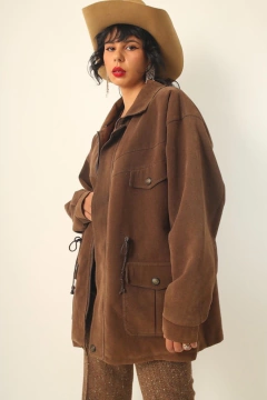 Jaqueta estilo parka suede marrom ampla - loja online