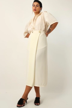 saia midi off white traNspassada botão ouro
