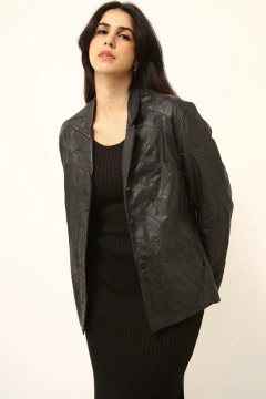Blazer 100% couro recortes preta - loja online