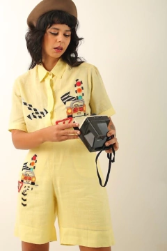 Conjunto bermuda bordada + camisa rami vintage - Capichó Brechó