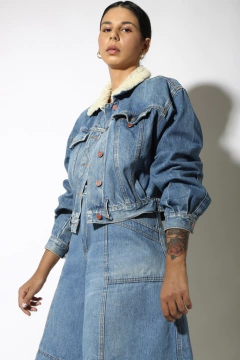 Jaqueta jeans grosso  cropped pelego gola