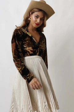 camisa veludo vintage estampa na internet