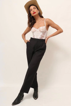calça cintura alta vintage alfaiataria preto