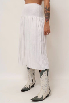 Saia tricot plissada cintura alta off white na internet