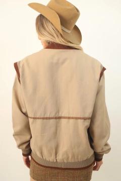 jaqueta bomber bege forrada det marrom - comprar online