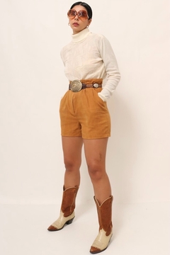 Imagem do Shorts cintura alta mostarda cori com linho