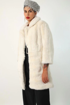 Casaco pelo branco forrado vintage - comprar online