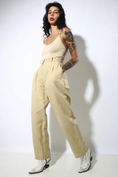 Calça Rami bege cintura mega alta ampla na internet