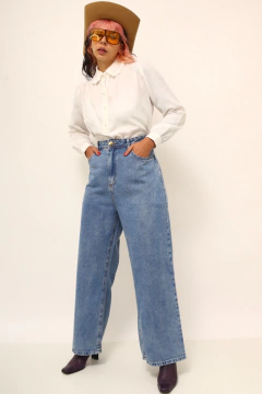Calça jeans flare azul classica - comprar online