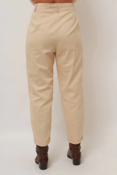 calça caqui vintage cintura media na internet