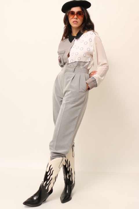 Calça cinza cintura mega alta aveludada vintage