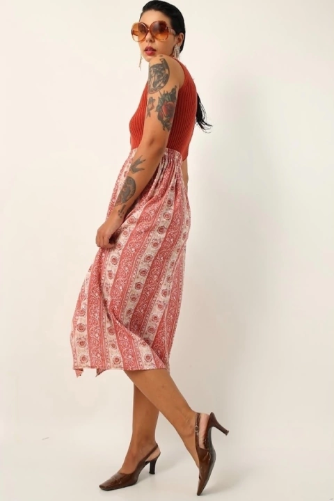 saia levinha cintura alta botoes