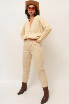 calça caqui vintage cintura media - Capichó Brechó