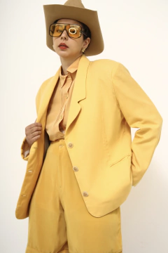 Blazer amarelo ombreira vintage