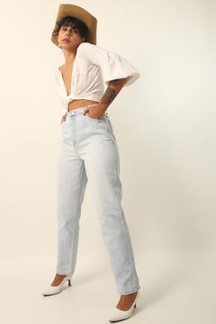calça jeans cintura mega alta LEE na internet