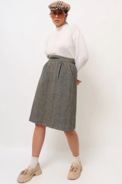 Saia cintura alta lã cinza com preto recorte couro (atelie parisiense) na internet