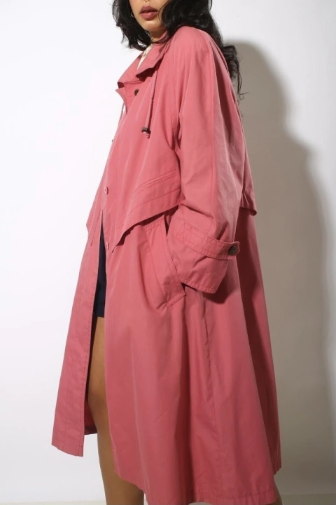 Trenc Coat levinho ombreira vintage  forrado goiaba