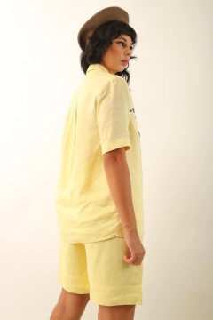 Conjunto bermuda bordada + camisa rami vintage