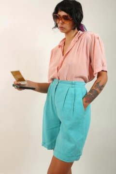 camisa rosa ombreira chic vintage na internet
