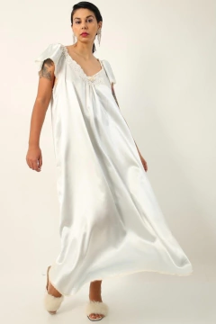 camisola DIOR vintage na internet