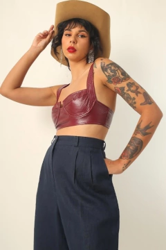 top couro fake vinho estilo corset vinho