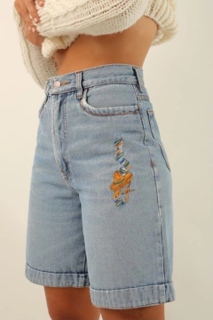 Bermuda jeans bordado chapeu vintage - Capichó Brechó