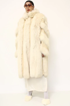 Casaco pele branco longo com couro creme - comprar online