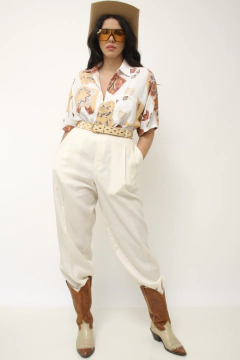 Camisa branca estampa flores 90´s marrom ( clock house) - loja online