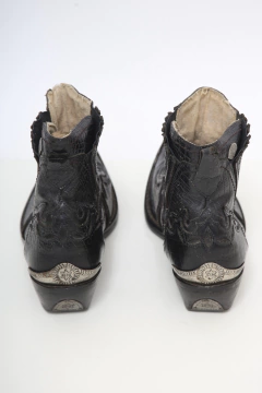 Bota bico de ferro preta couro 44