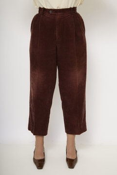 Calça veludo cotele marrom - comprar online