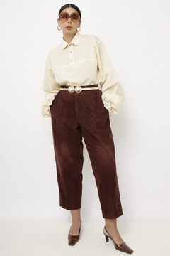 Calça veludo cotele marrom