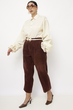 Calça veludo cotele marrom