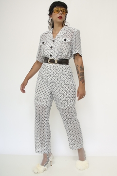 Conjunto branco estampa CALÇA + CAMISA na internet
