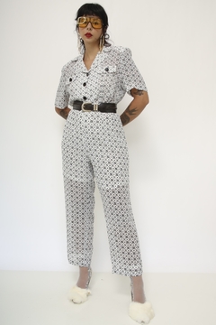 Conjunto branco estampa CALÇA + CAMISA na internet