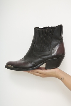 Imagem do Bota western curta bordo com preto couro 39/40