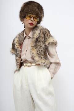 Colete pele cropped marrom - comprar online