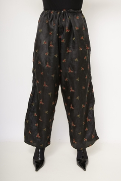 Imagem do Conjunto preto bordado CALÇA + KIMONO