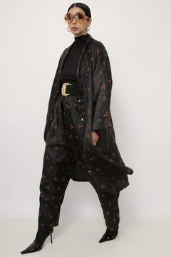 Conjunto preto bordado CALÇA + KIMONO - comprar online