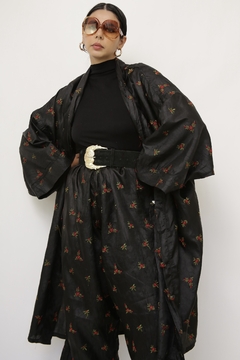 Conjunto preto bordado CALÇA + KIMONO