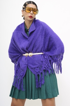 Imagem do Poncho roxo vintage pelúcia franja