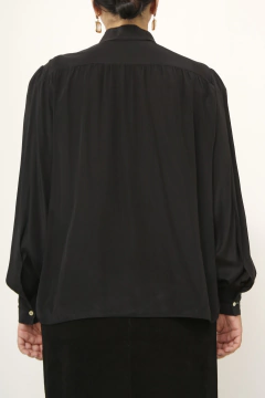 Camisa preta manga longa poliéster - comprar online