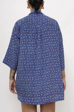 Camisa azul flores vintage - Capichó Brechó