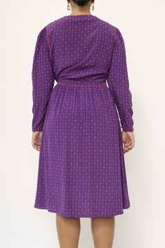 Vestido roxo estampado 100% seda mídi na internet
