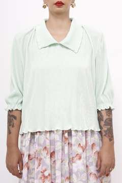 Blusa plissada verde golinha fru fru