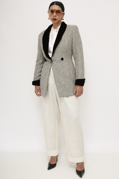 Blazer cinza LÃ chic gola veludo - comprar online