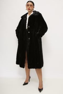 Casaco preto pelo longo vintage